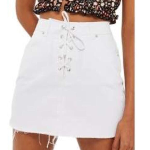 Topshop Denim Mini Skirt White Micro Mini Moto Eye Lace Up Raw Hem Size 6 - Picture 1 of 8
